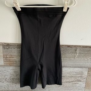 Spanx Love Your Assets High-waisted Mid-thigh shapewear size XL